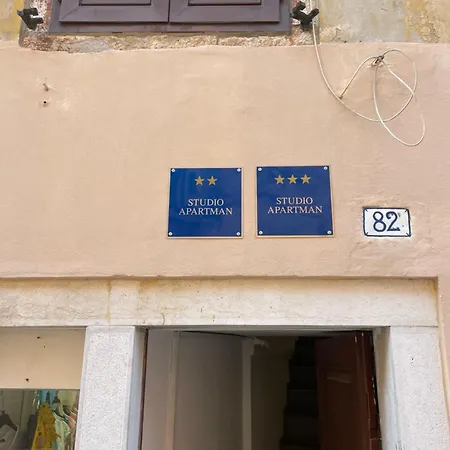 De Qua De La Lägenhet *